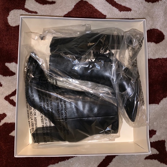 Marc Fisher LTD. Ulani Pointy Toe Bootie - Picture 2 of 5